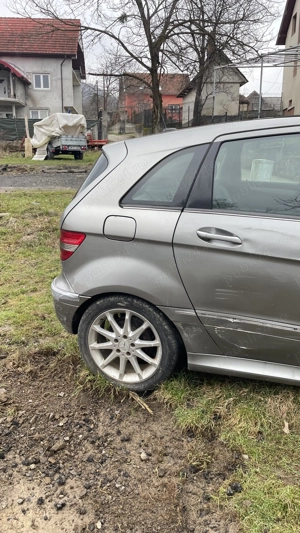 Mercedes B. Classe - imagine 5