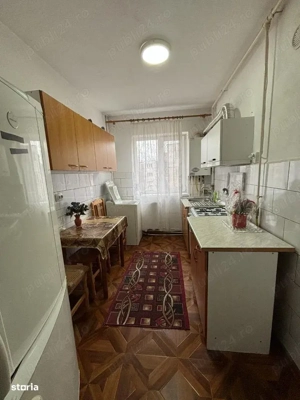 Inchiriez apartament 2 camere, zona Zamfirescu ,decomandat - imagine 3