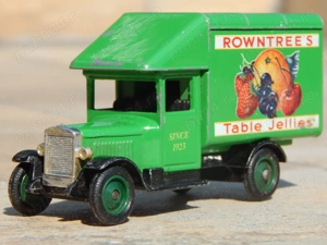Macheta Morris Parcel Van 1930 Aniversare 70 ani Rowntrees Jelly Lledo 1993 uzata - imagine 2