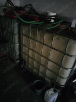 Vând 2 bazine combustibil 