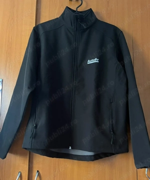 Geacă softshell ideală pentru trekking - imagine 2