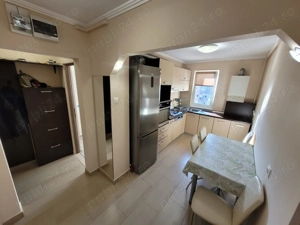 Proprietar, inchiriez apartament 3 camere, zona Vasile Aaron - imagine 4