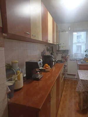 Apartament cu 3 camere de vanzare in Campina - Zona Ultracentrala - imagine 5
