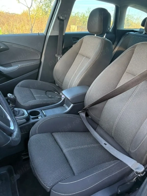 Opel Astra J Facelift 1.7 CDTI - imagine 4