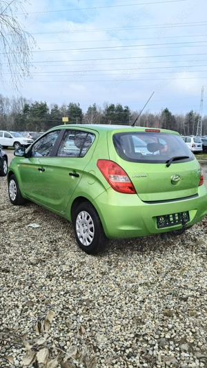 Vând Hyundai i20 Style edition 1.3 80cp euro 5 an 2011 - imagine 3