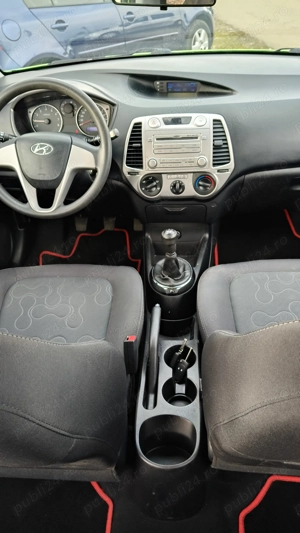Vând Hyundai i20 Style edition 1.3 80cp euro 5 an 2011 - imagine 4