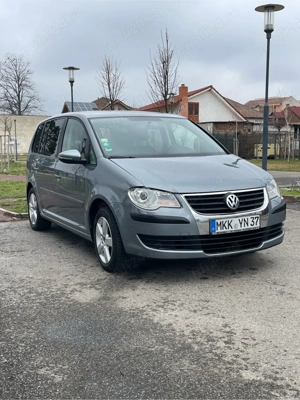 Volkswagen Touran   1.9 TDI   105 CP   An 2010   7 locuri - imagine 4