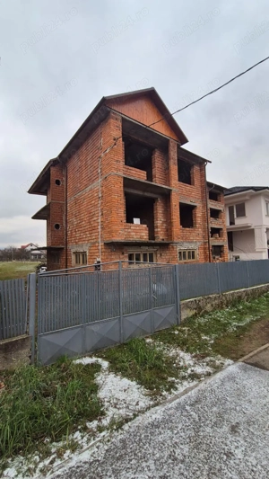 Vanzare casa si teren - imagine 2