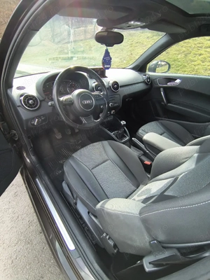 Vând Audi A1 