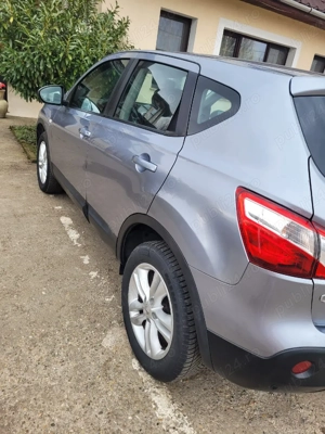 vând Nissan Qashqai 2011 an fabricație mașina este foarte bună se oferă fiscal pe loc mai multe deta - imagine 3