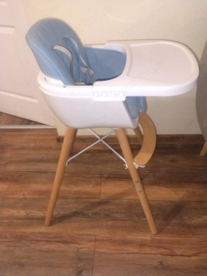 Scaun de masa bebe