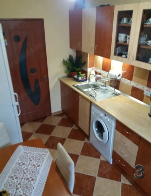 Vând apartament cu 3 camere - imagine 2