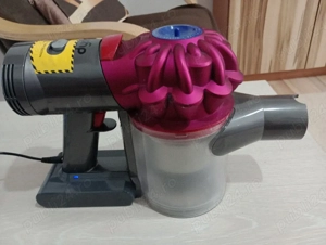 dyson v 7(cap aspirator)