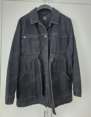 vand jacheta neagra de blugi cu cordon