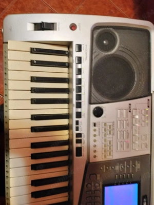 Yamaha PSR 2000