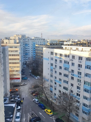 Proprietar inchiriez Apartament 3 camere, renovat, 1 min metrou + loc de parcare