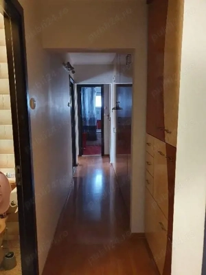 Închiriez apartament cu trei camere complet mobilat , cu loc de parcare  strada Numărului Oradea - imagine 5