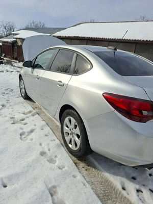 opel astra j 2018 - imagine 2