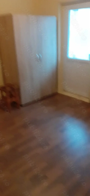 Vânzare apartament în recas doua camere doua balcoane centrala termica la parter. - imagine 3