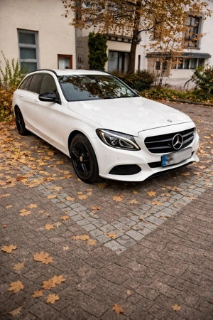 Mercedes Benz C220 Night Edition  - imagine 2