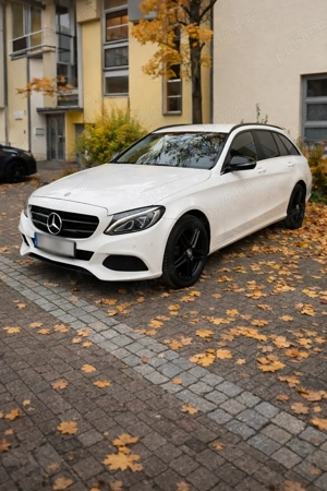Mercedes Benz C220 Night Edition 