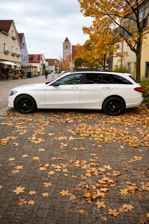 Mercedes Benz C220 Night Edition  - imagine 3