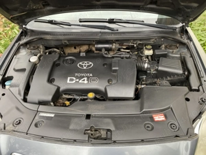 Vând Toyota Avensis - imagine 5