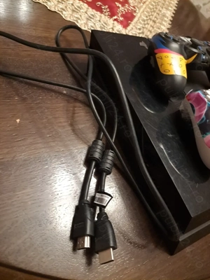 Consolă PS4,cablu HDMI+2 controllere  - imagine 3
