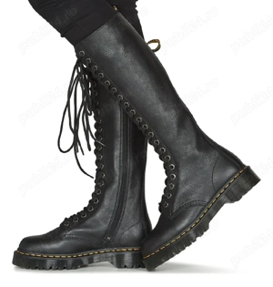 Ghete înalte Dr Airwair Martens         Dr. Martens Airwair high boots - imagine 2