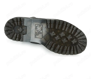 Ghete înalte Dr Airwair Martens         Dr. Martens Airwair high boots