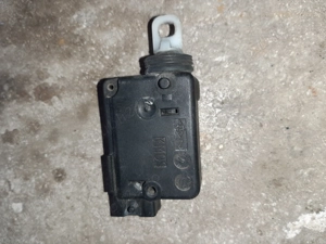 vand actuator broasca usa renault