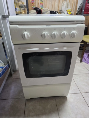 Vând aragaz Zanussi - imagine 3