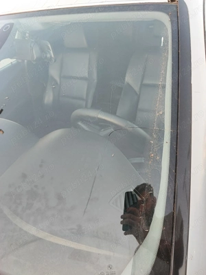 BMW Seria 5 520i (2.2 benzină) - imagine 10