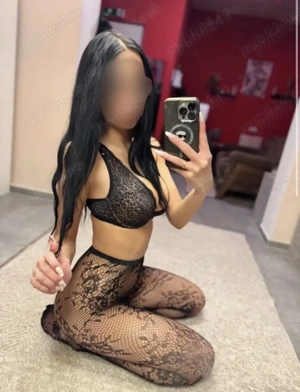 Brunetă slim!!!!!!!!