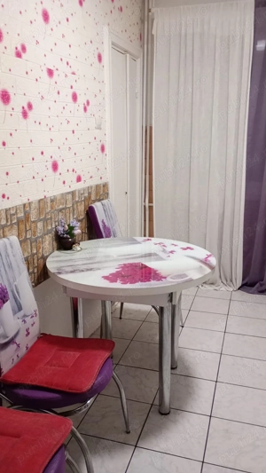 Închiriez apartament ultracentral cu 2 camere - imagine 4