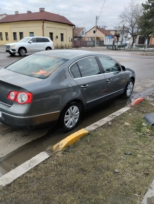 Vând Passat B6 motor 2.0 L diesel 140CP - imagine 3