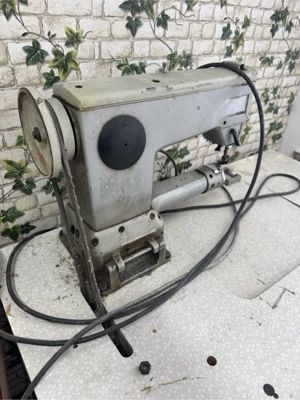 Mașină de cusut marca rusească anii 70-80