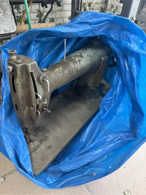 Mașină de cusut marca rusească anii 70-80 - imagine 4