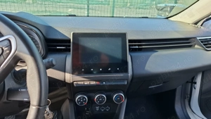 Vând Renault Clio din 2023, cu motor ECO-G100 Benzina+GPL - imagine 2