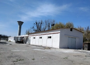 Inchiriez platforma betonata