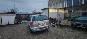 Chrysler Voyager nu Sharan Galaxy Alhambra  - imagine 9