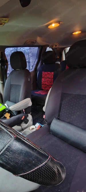 Chrysler Voyager nu Sharan Galaxy Alhambra  - imagine 8