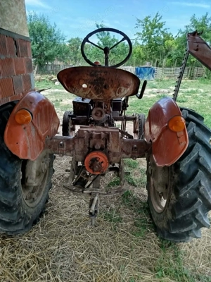  Vând Tractor Fiat 211 R (Piccola) cu acte (nr. galben) + Remorcă + Cositoare   Stare impecabi - imagine 5