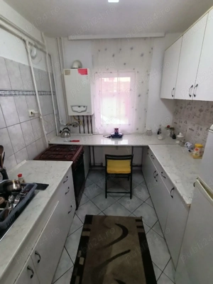 1 Km de Iulius Mall,Aradului,Decomandat cu Centrala proprie,Liber,300 E ,De Văzut  - imagine 2