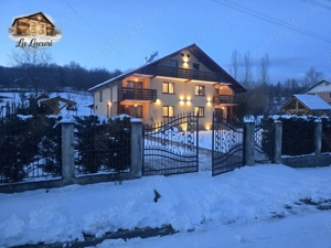 Cazare Cabana Lacuri, pensiune pentru Paste, Petreceri private, relaxare in familie