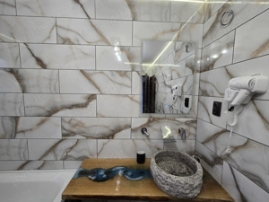 Cazare Cabana Lacuri, pensiune pentru Paste, Petreceri private, relaxare in familie - imagine 4