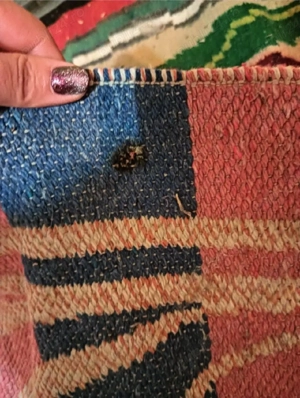 Covor vechi tradițional din lână 