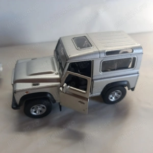 3 machete vechi, deosebite - imagine 5