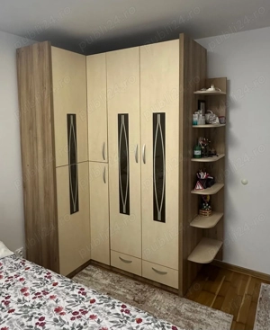 Vand dormitor cu pat matrimonial, dulap si 2 noptiere