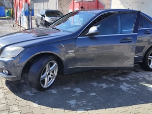 Vand Mercedes Benz 2.2 diesel  - imagine 3